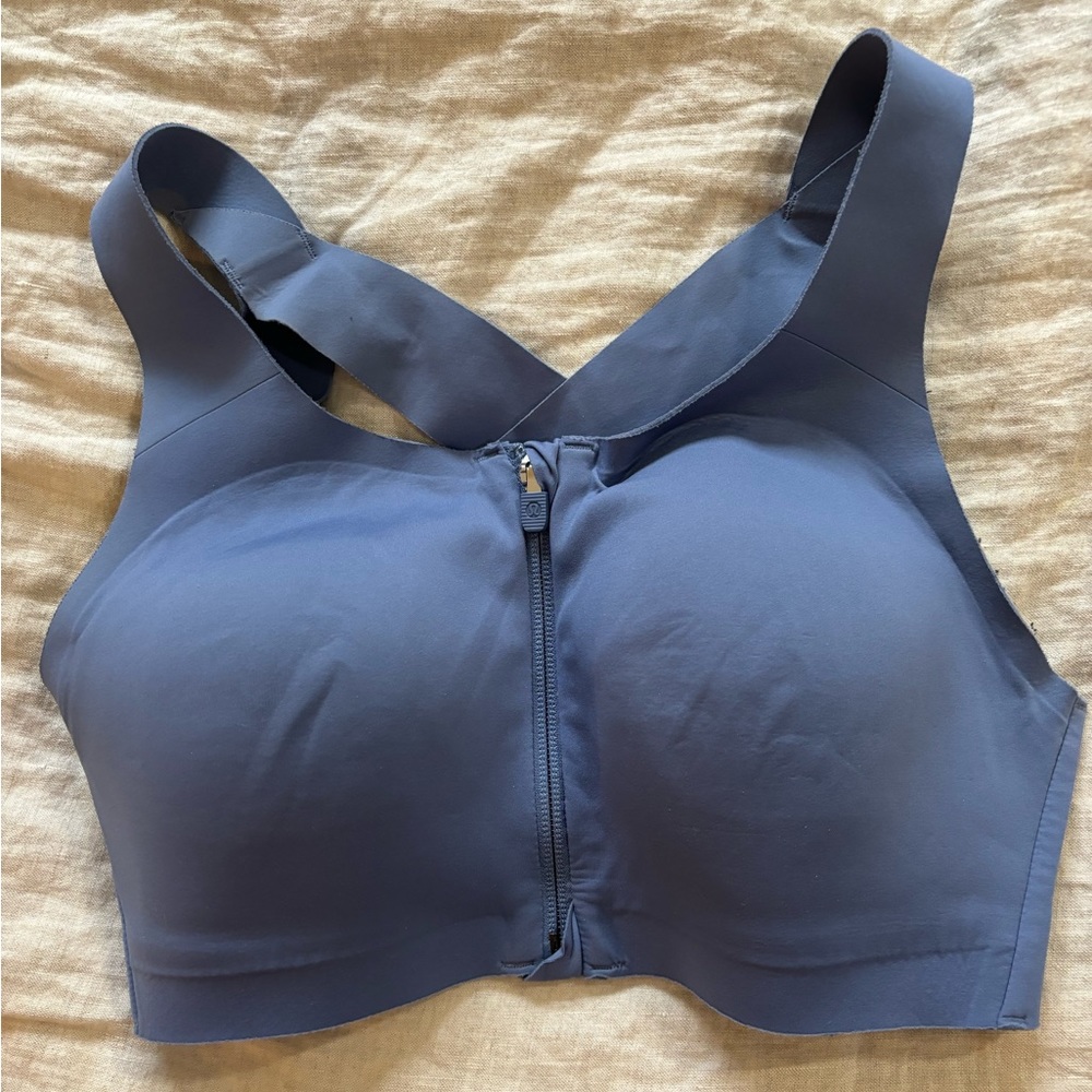Lululemon sports bra high support light blue size 32DD